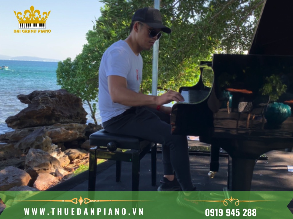 THUE-DAN-PIANO-BIEU-DIEN-NGOAI-TROI_002