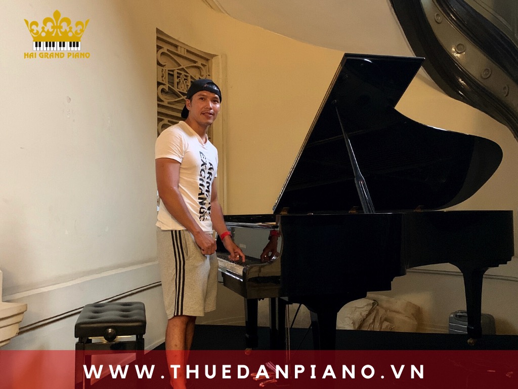 thue-piano-bieu-dien_002