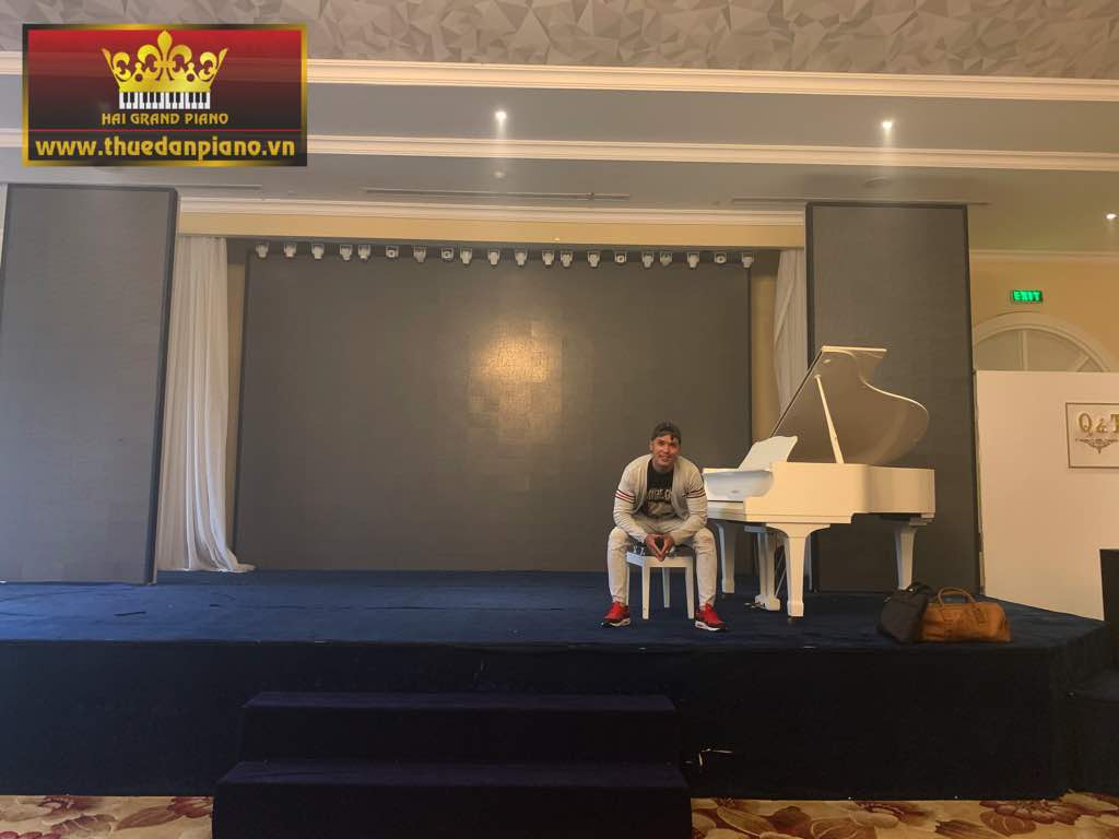 cho-thue-piano-grand-white-4