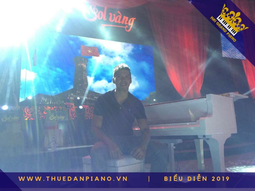 thue piano bieu dien nha hat_002