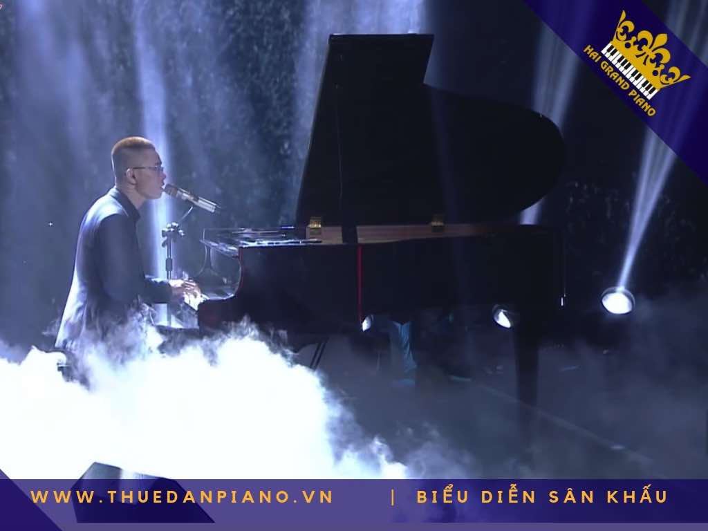 thue dan piano grand san khau_004