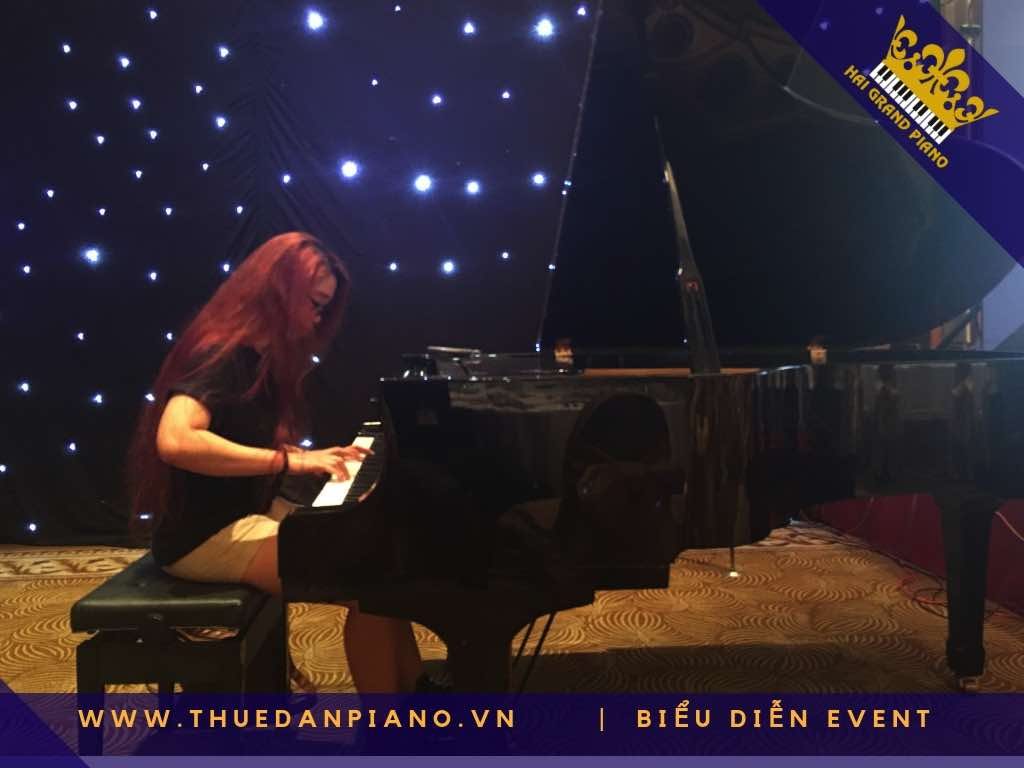 thue piano su kien q1