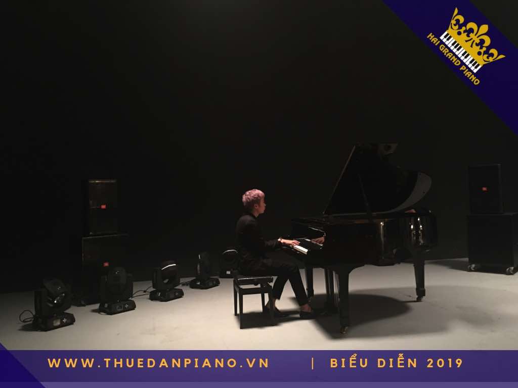 thue piano grand bieu dien q1