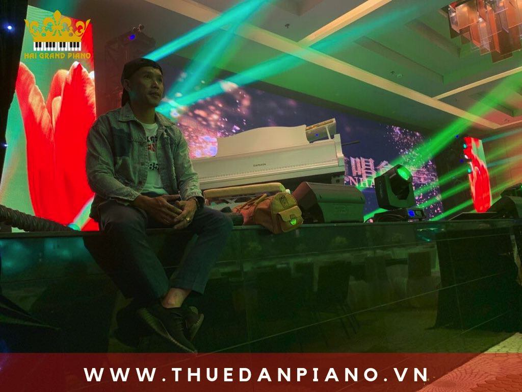 thue-piano-ra-mat-casino_001