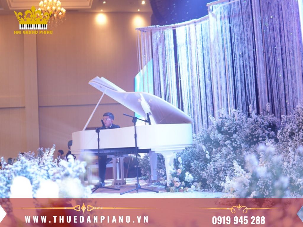 thue-piano-tiec-cuoi-6