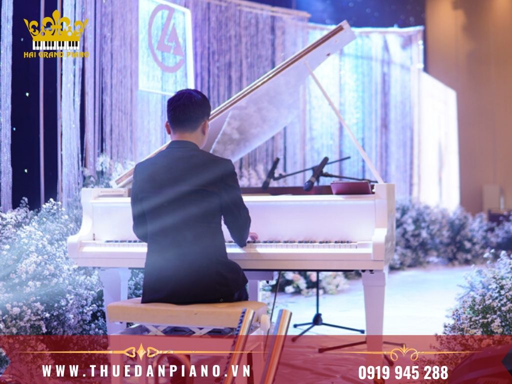 thue-piano-tiec-cuoi-8