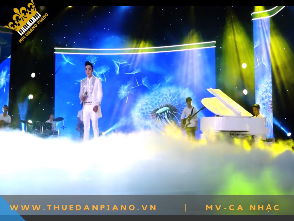 ha trang piano white - 2