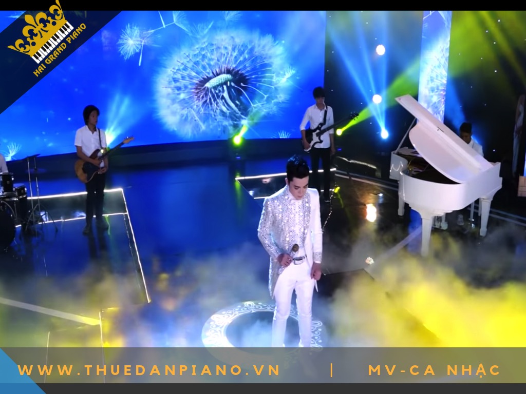 ha trang piano white - 4