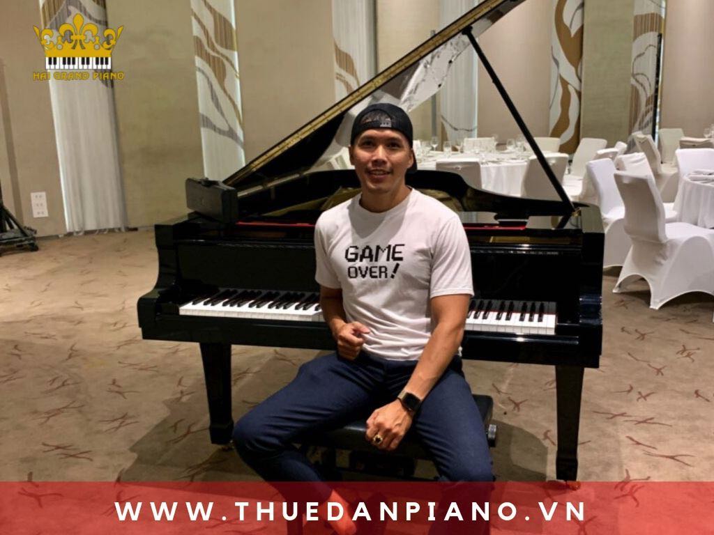 thue-dan-piano-tiec-cuoi