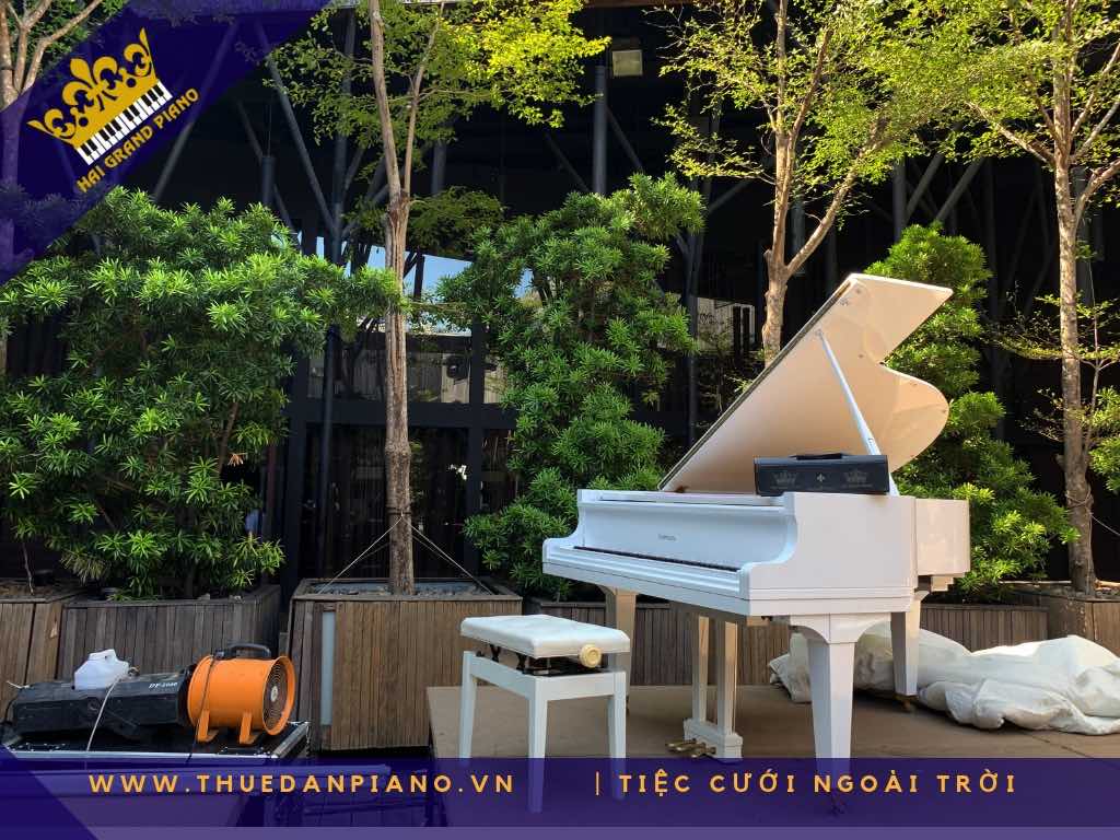 thue-piano-tiec-cuoi-ngoai-troi_001