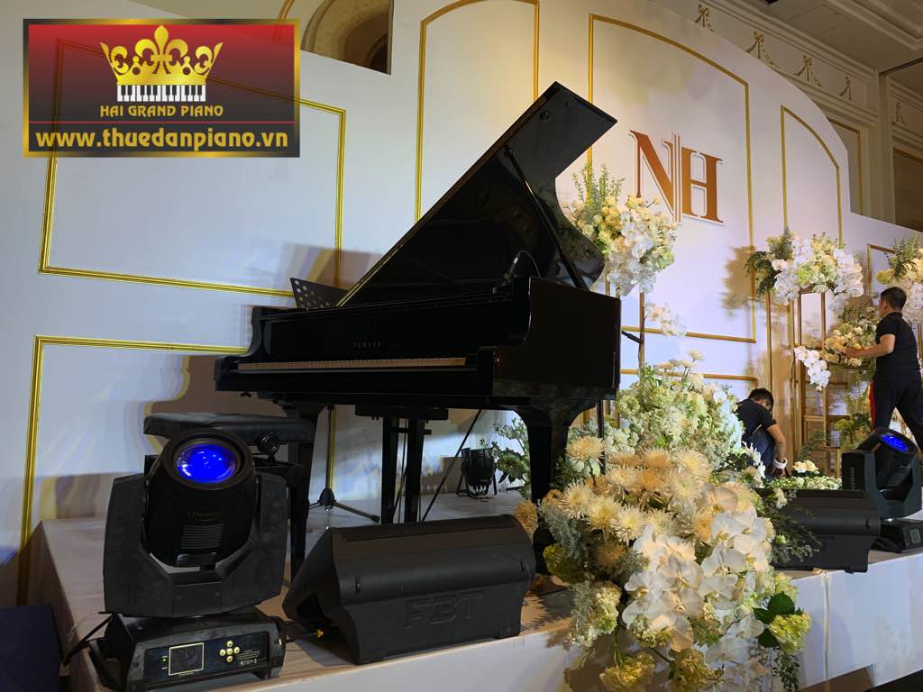 thue-dan-piano-tiec-cuoi-4